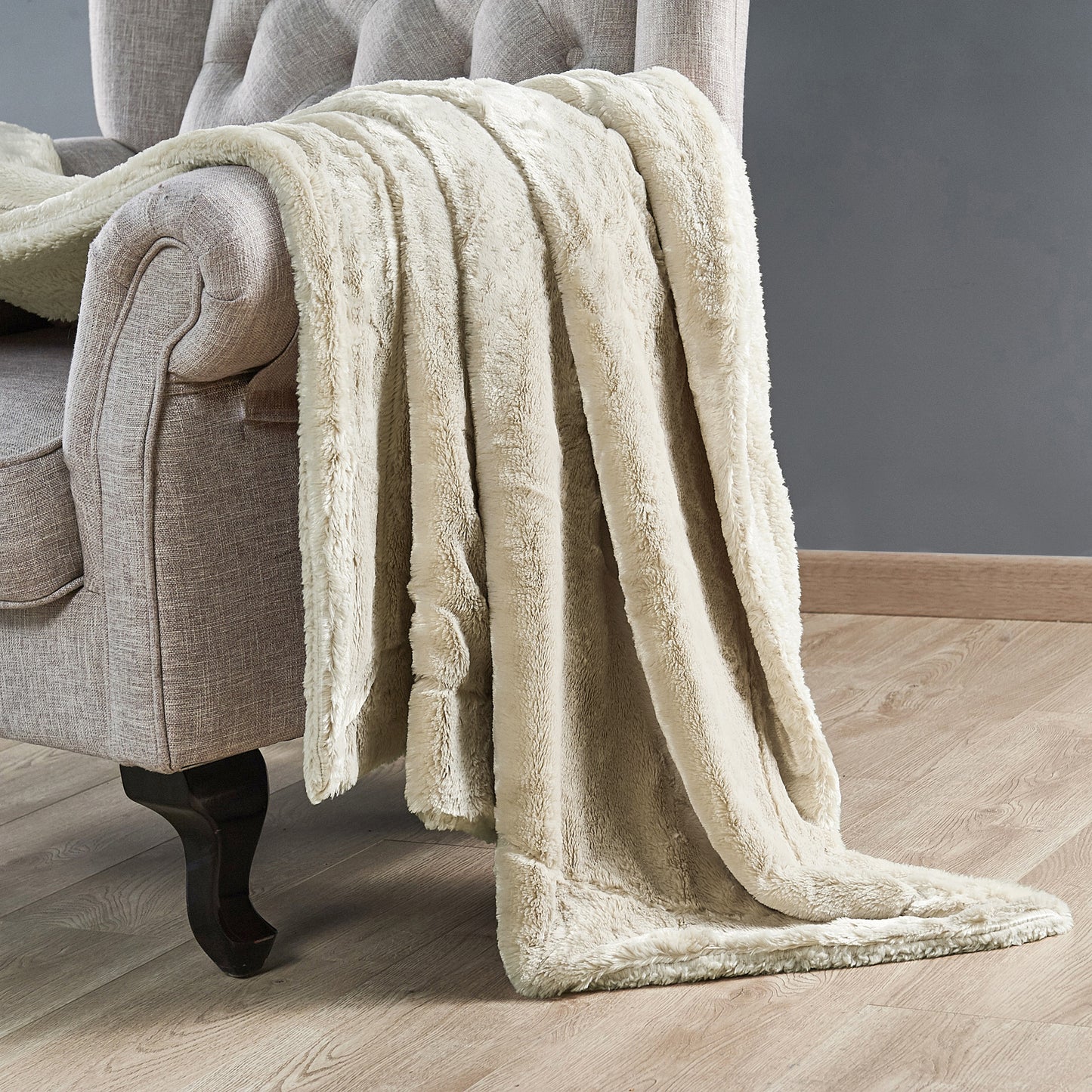 Plain Faux Fur Throw