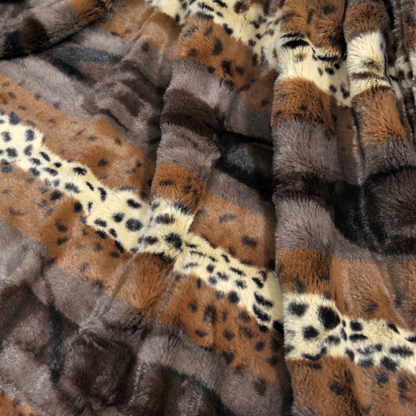 Animal Double Sided Faux Fur Throw