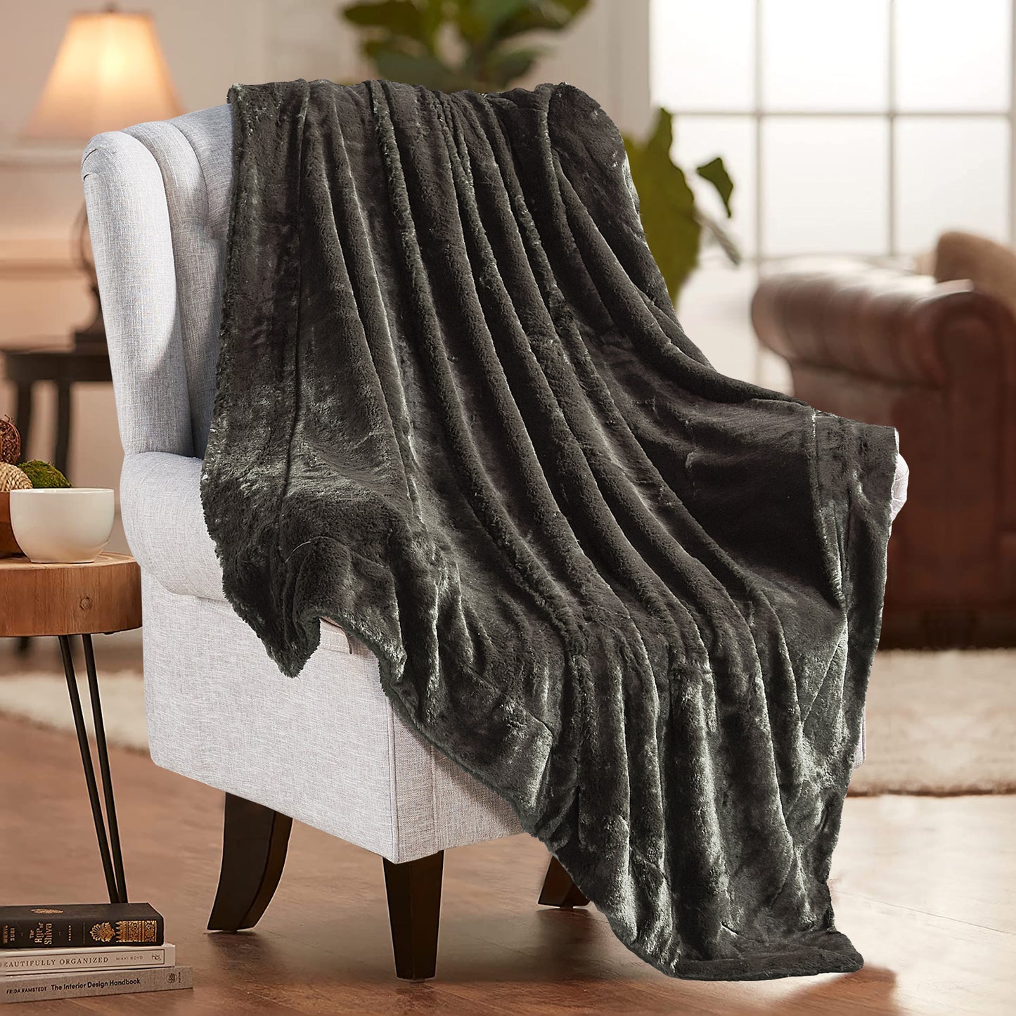 Plain Faux Fur Throw