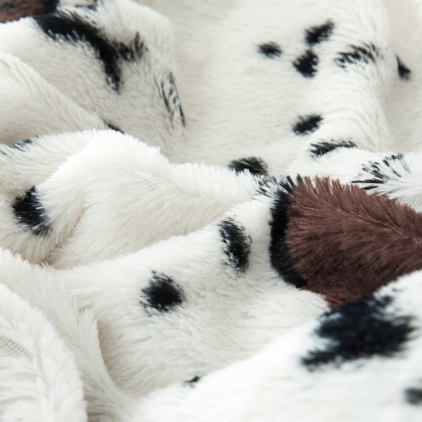 Animal Nature Faux Fur & Sherpa Backing Blanket