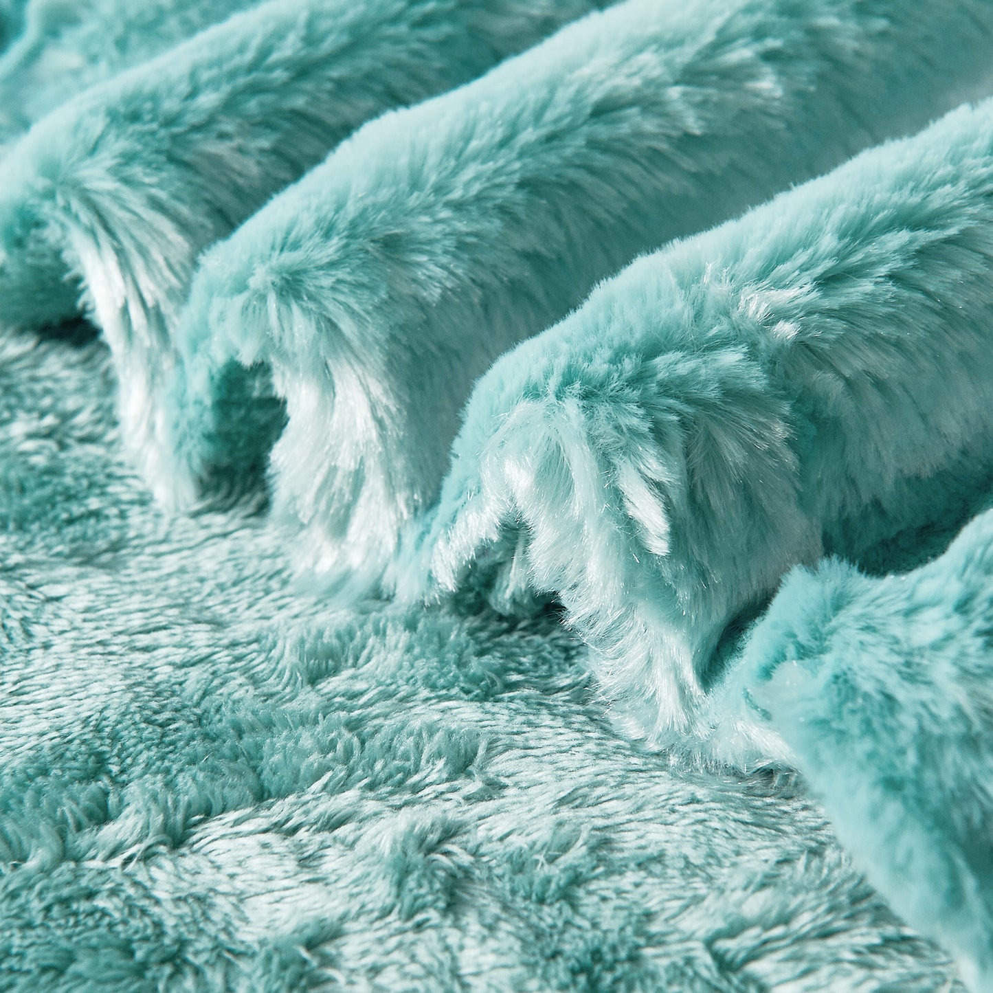 Plain Faux Fur Throw