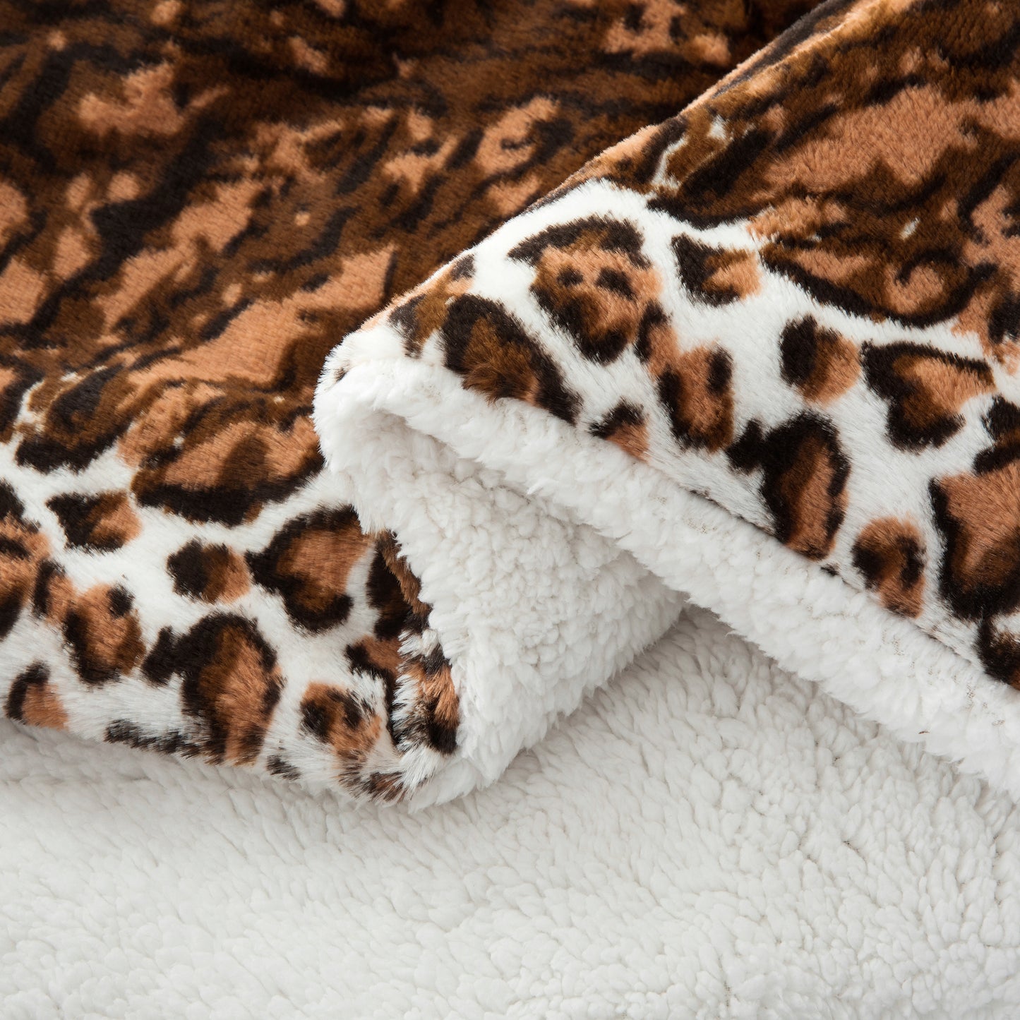 Animal Nature Faux Fur & Sherpa Backing Blanket