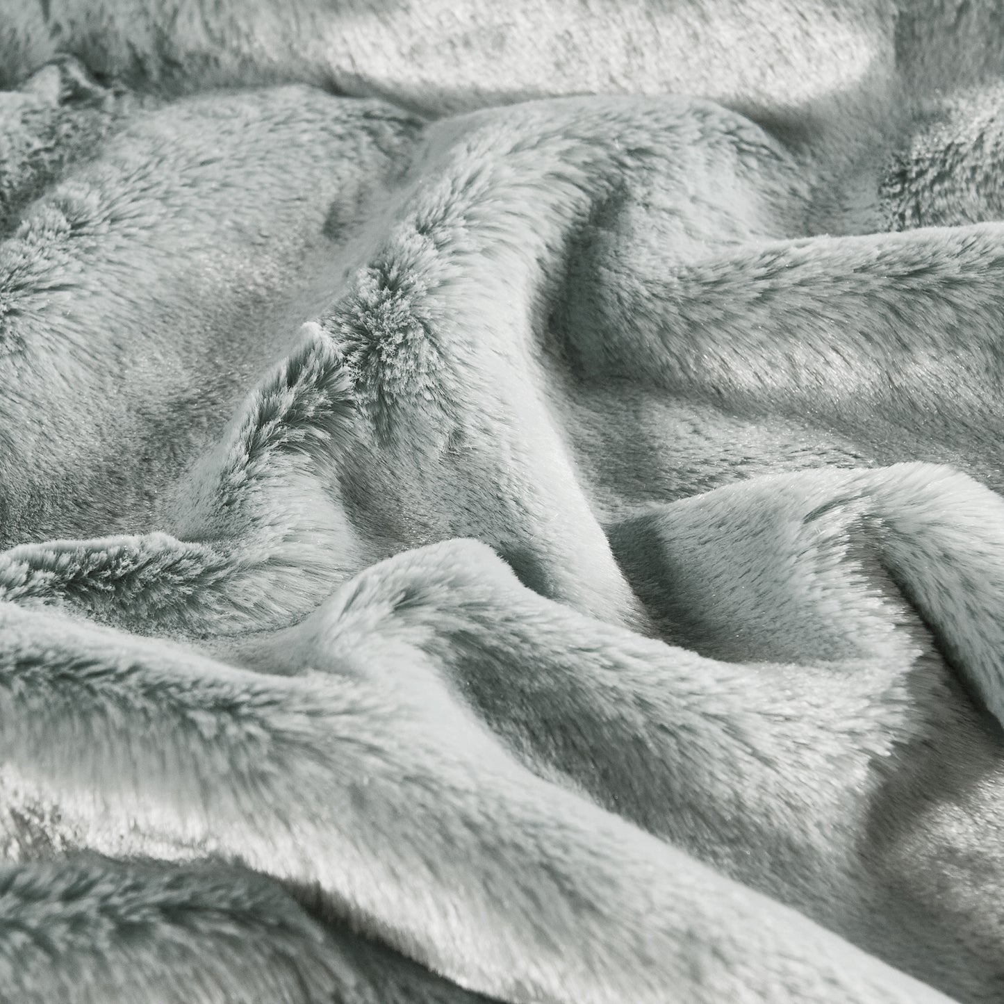 Plain Faux Fur Throw